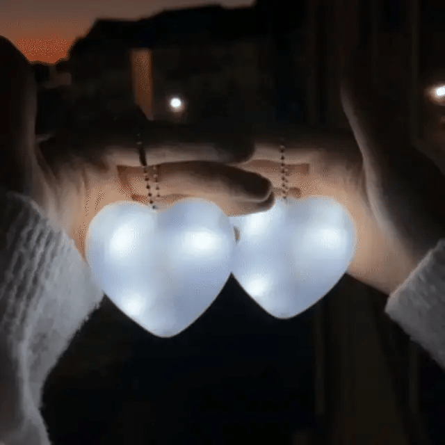 HeartCharm – LED Heart Light, No More Purse Treasure Hunts!